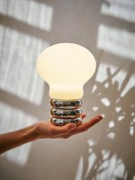 B. BULB Akku Tischleuchte